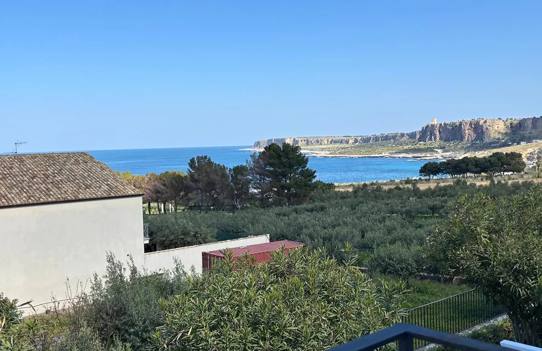 CALA AZZURRA MACARI Bed&Breakfast&Holidays House-1